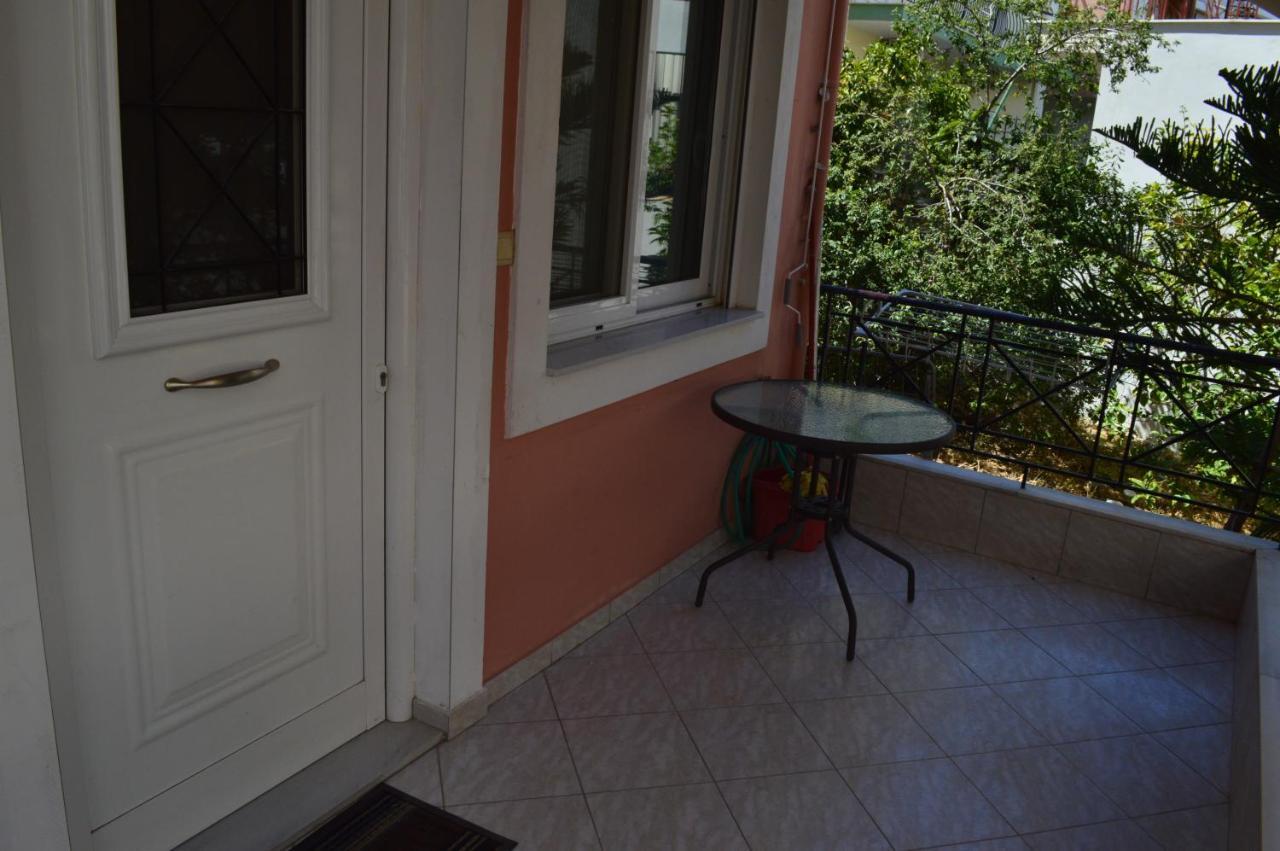 Anastasias Apartment Center City By Dimitropoulos Aigio Bagian luar foto